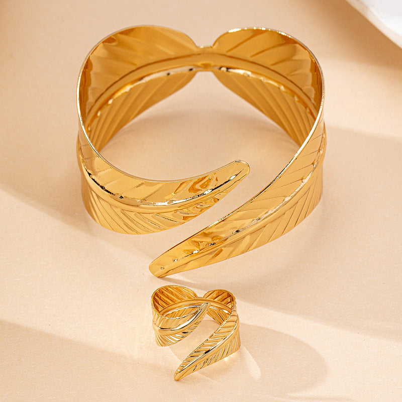 Bracelet ouvert géométrique en alliage pour femme