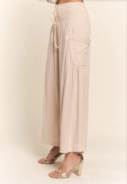 Pantalon large bohème à taille froncée avec poches J.NNA