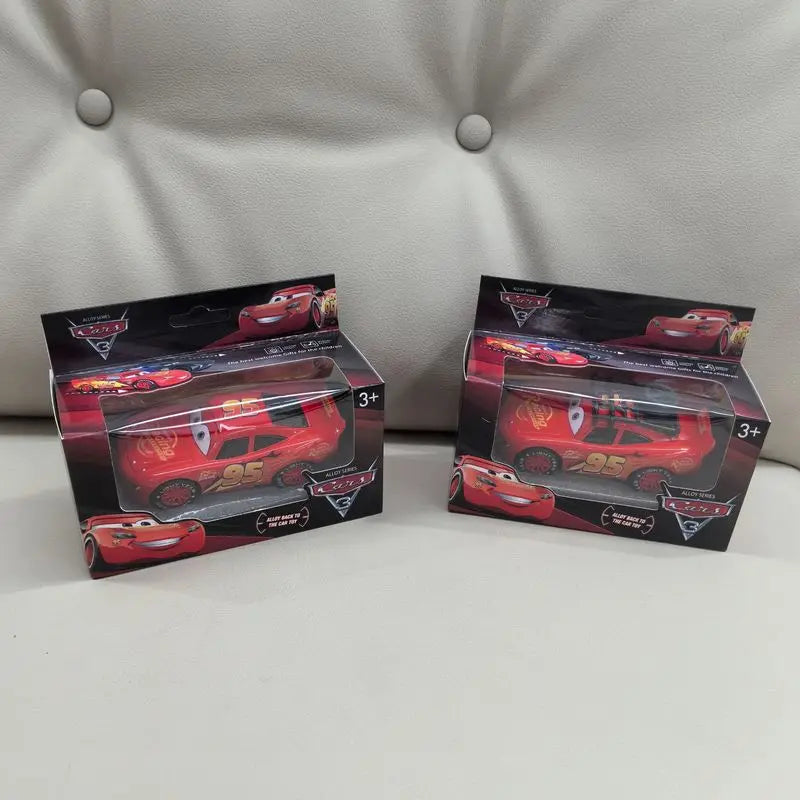 Voiture en alliage Disney Cars Lightning McQueen, modèle original, lumière 3D, musique, traction, Flash McQueen, jouet cadeau pour enfants