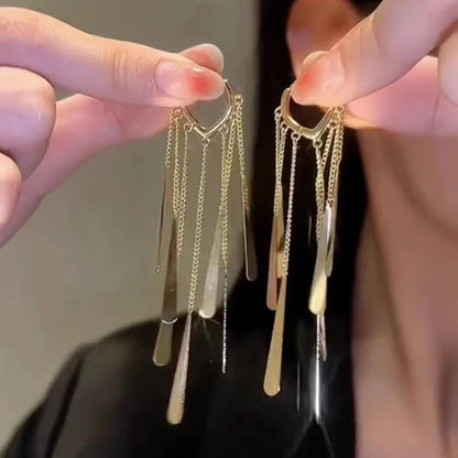 Boucles d'oreilles élégantes et délicates pour femmes, design unique, tendance 2023