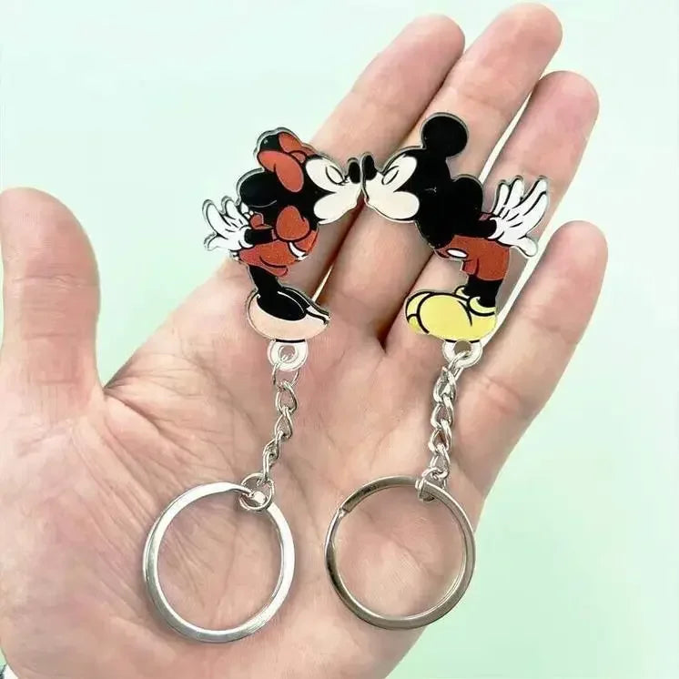 Porte-clés Disney Anime mignon Mickey Mouse Stitch Couple porte-clés réfrigérateur aimant fête décoration enfants jouets cadeaux