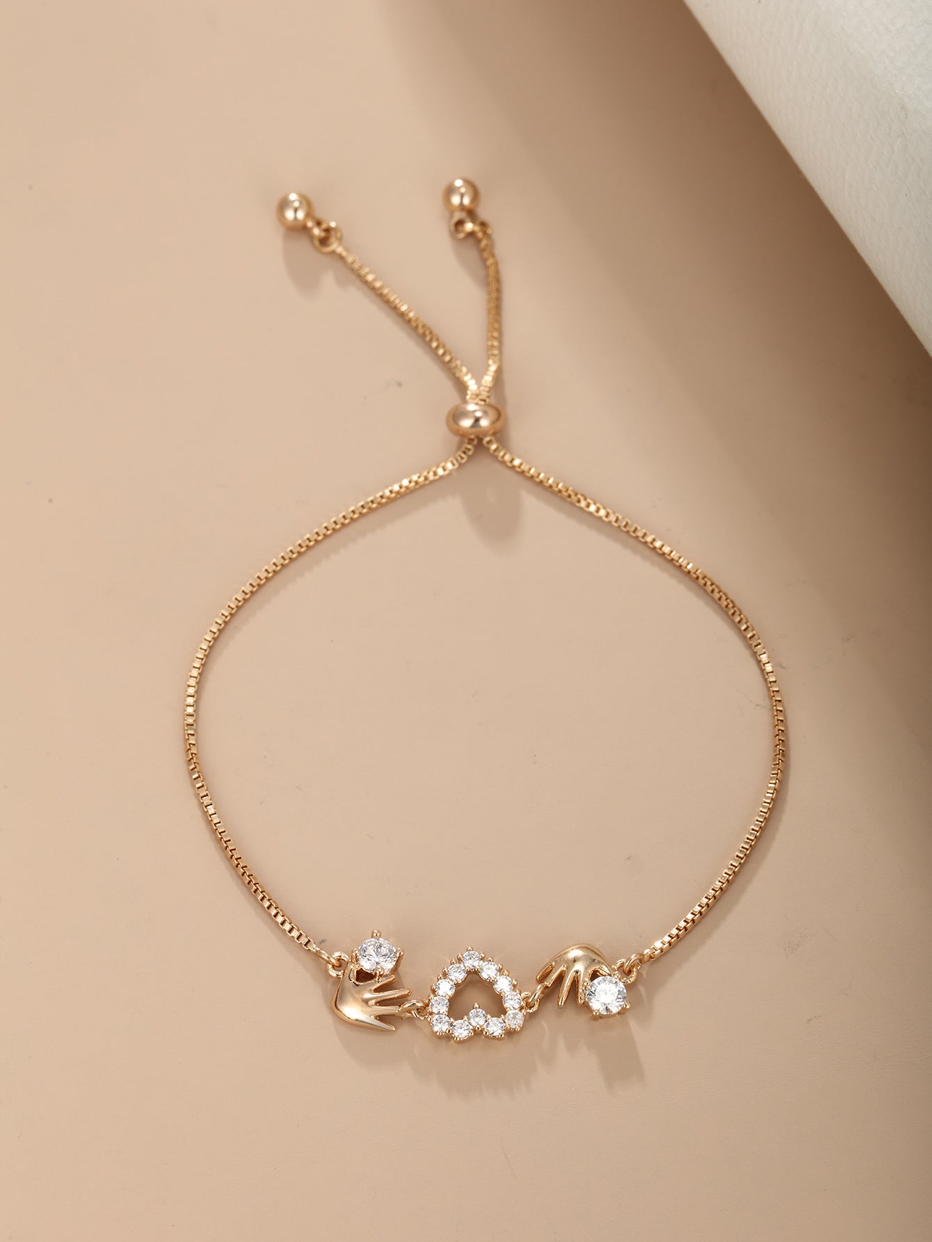Bijoux à chaîne simple et tendance
